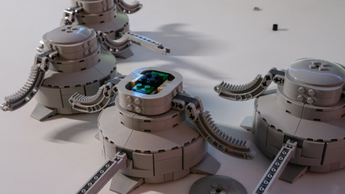 Die Beine werden viermal gebaut. (Bild: Oliver Nickel/Golem.de) 